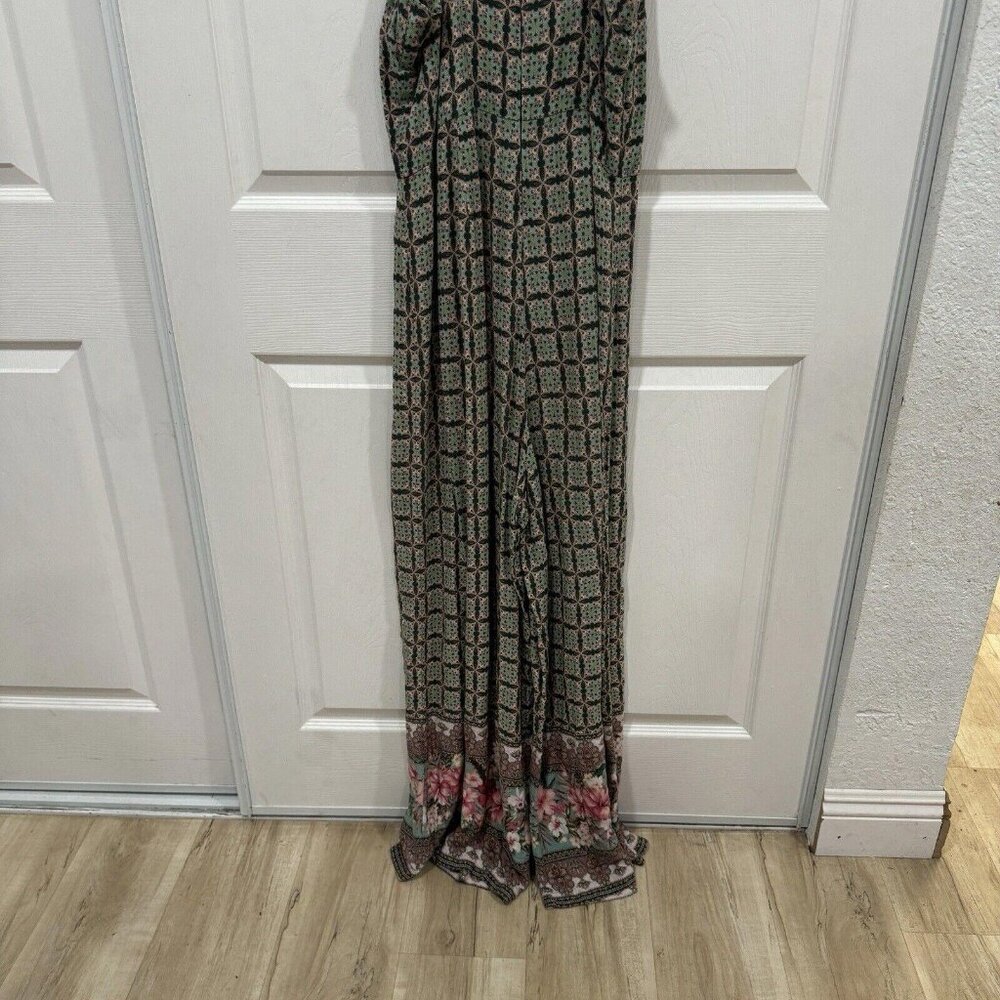 Farm Rio Honolulu Jumpsuit Multicolor
Patterned jumpsuit - Picture 6 of 10